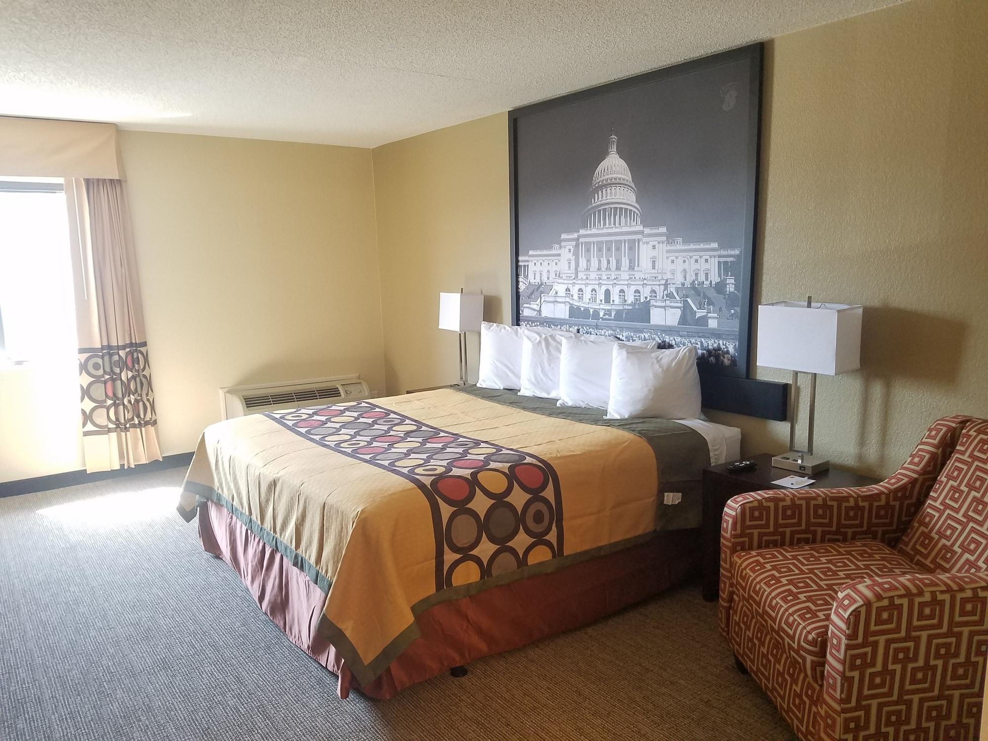 Super 8 By Wyndham Wichita North Hotel Екстериор снимка